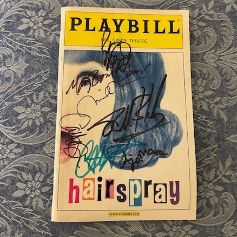 HAIRSPRAY MUSICAL 2004 BROADWAY PLAYBILL - SIGNED BY CAST, BRAND NEW CONDITION